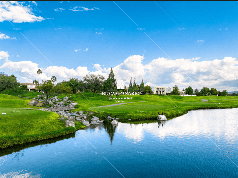 terreno en venta en el campanario queretaro de 582 m2 pjD1NjZ