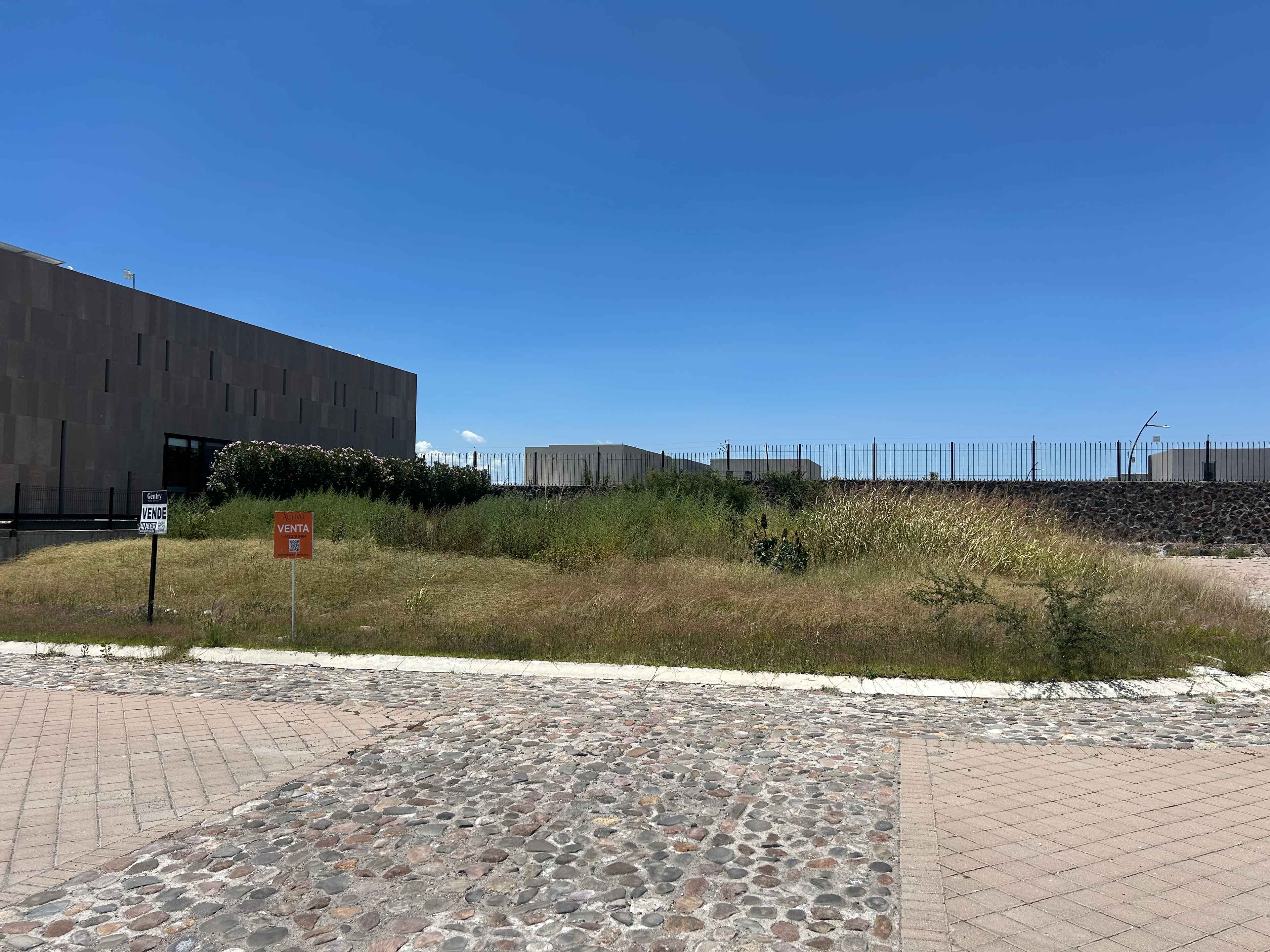 terreno en venta queretaro queretaro el campanario pbPNyDw