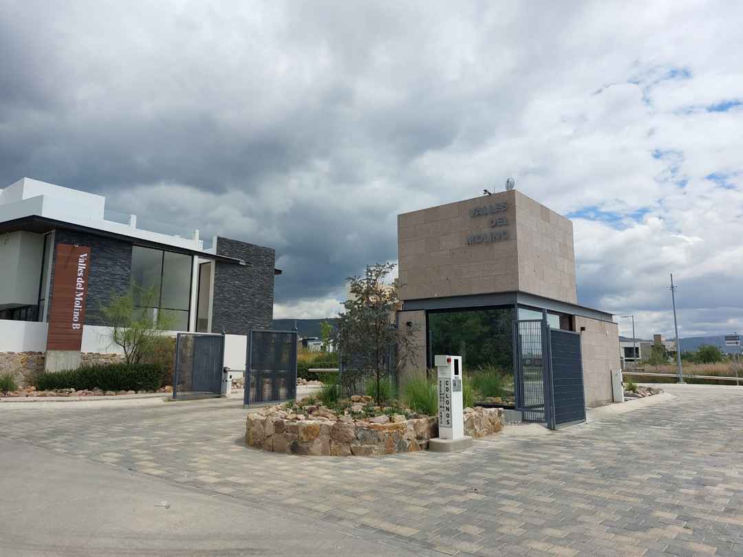 terreno en venta av valles del molino el molino residencial leon guanajuato phjxy5z
