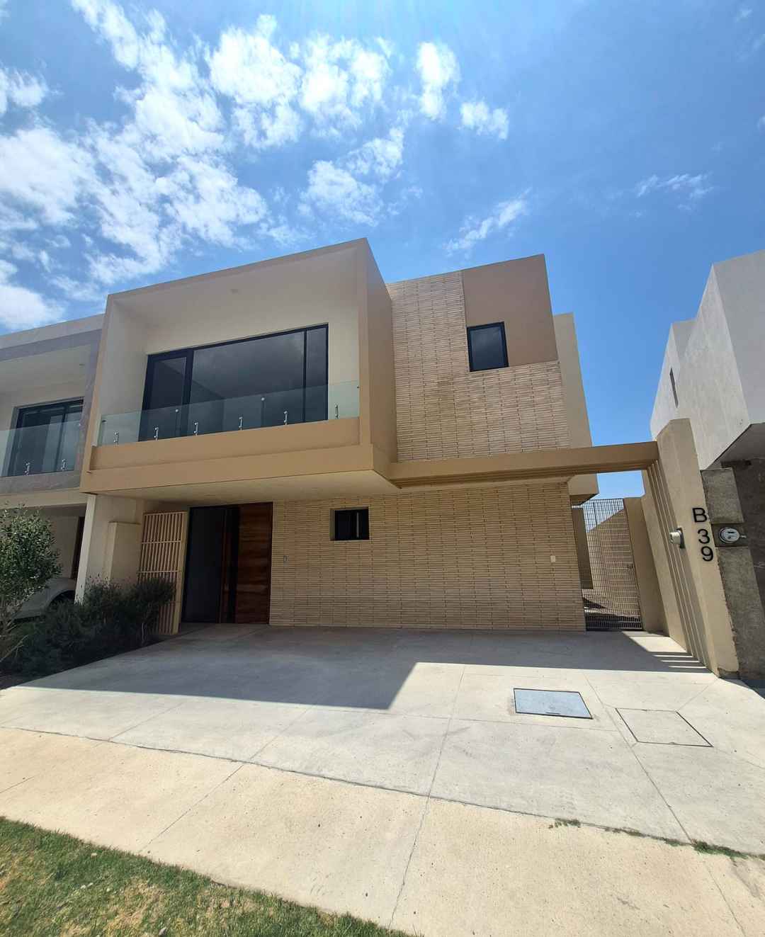 casa en venta av valles del molino el molino residencial y golf leon guanajuato pjnzsKa