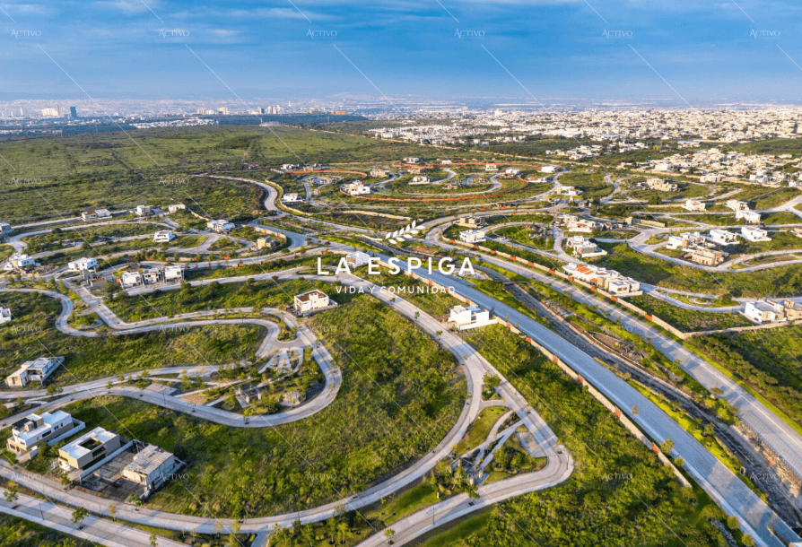 terreno en venta avenida campanario el campanario queretaro queretaro pzE6qlc