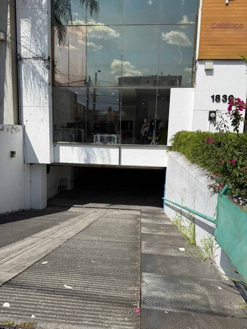 terreno en renta avenida plan de san luis lomas del country guadalajara jalisco pZCzmU3